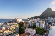 Appartamento a Rio de Janeiro - Belo no Leblon |Vista p/ Morro 2 irmãos| GUC6 ZN1