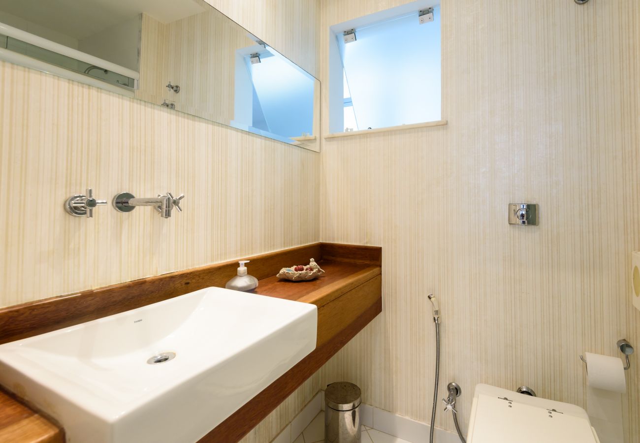 Appartamento a Rio de Janeiro - Iluminado em Copacabana |Paisagem leve| BC706 