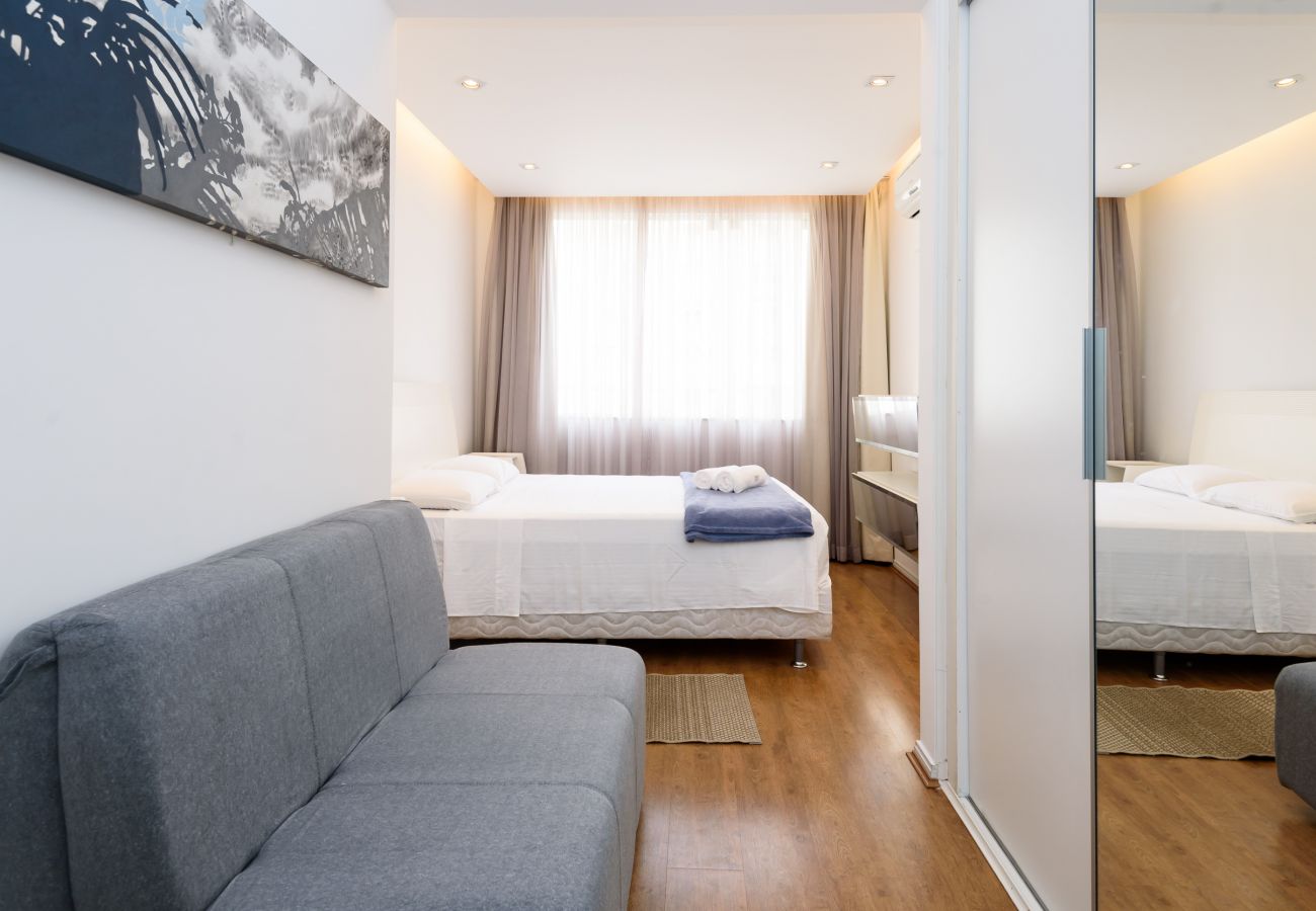 Appartamento a Rio de Janeiro - Iluminado em Copacabana |Paisagem leve| BC706 