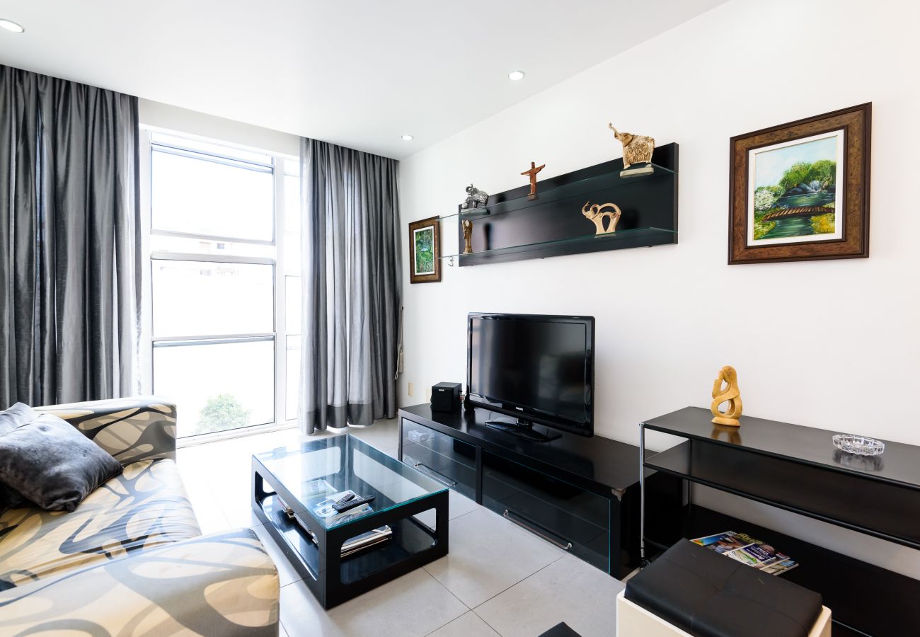 Appartamento a Rio de Janeiro - Excelente em Ipanema |Ambiente familiar| BT101 