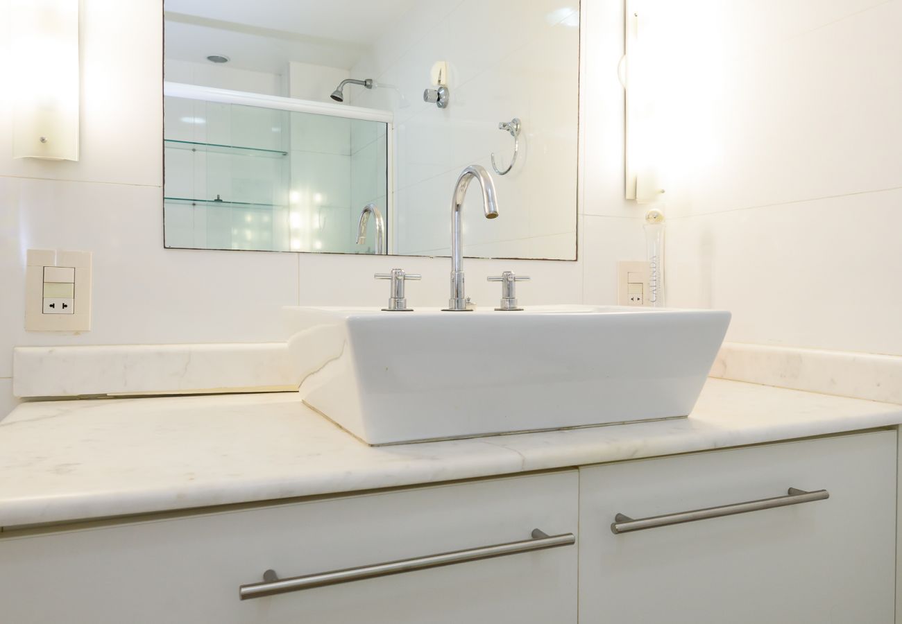 Appartamento a Rio de Janeiro - Excelente em Ipanema |Ambiente familiar| BT101 