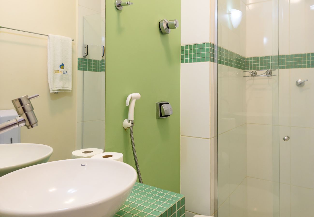 Appartamento a Rio de Janeiro - Estilo em Ipanema | Boa localização | VP305 