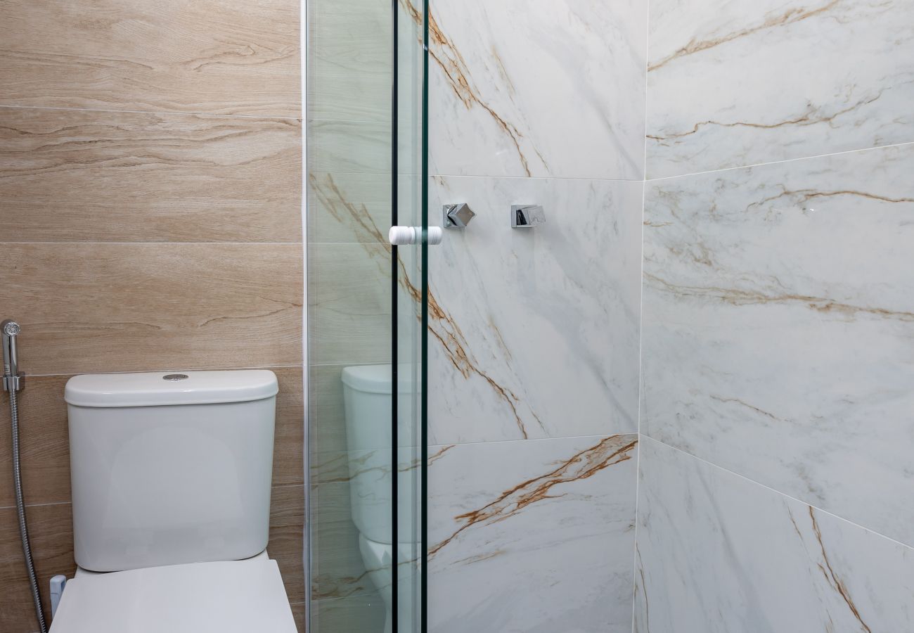 Appartamento a Rio de Janeiro - Perfeito para casais em Ipanema | VP802 