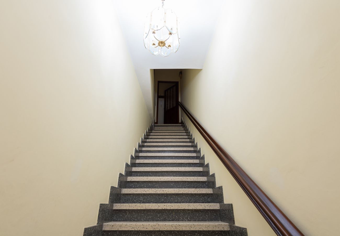 Appartamento a Arucas - HomeForGuest NUOVO Duplex con tetto vicino alla cattedrale di Arucas