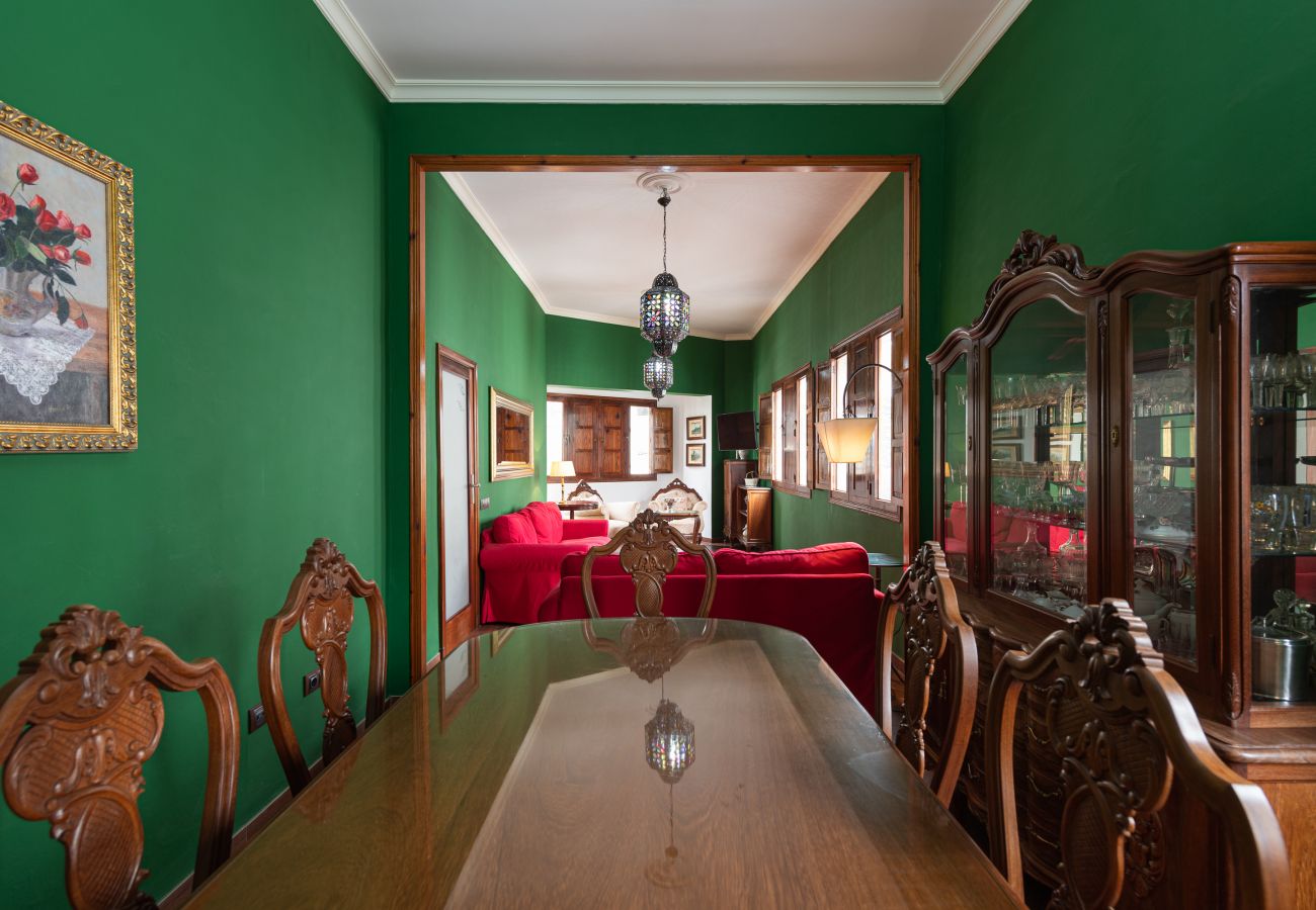 Appartamento a Arucas - HomeForGuest NUOVO Duplex con tetto vicino alla cattedrale di Arucas