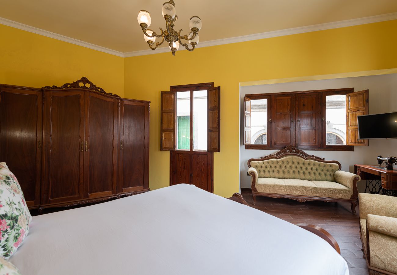 Appartamento a Arucas - HomeForGuest NUOVO Duplex con tetto vicino alla cattedrale di Arucas