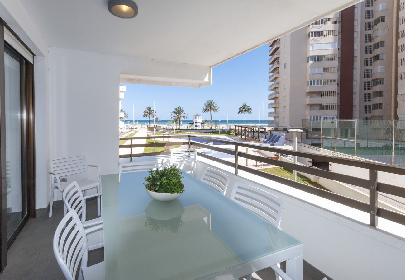 Appartamento a Playa de Gandía - PRECIOSO APARTAMENTO DÚPLEX SITUADO EN PRIMERA LÍNEA DE PLAYA