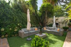 Casa a Santa Brígida - House with cozy garden BBQ 