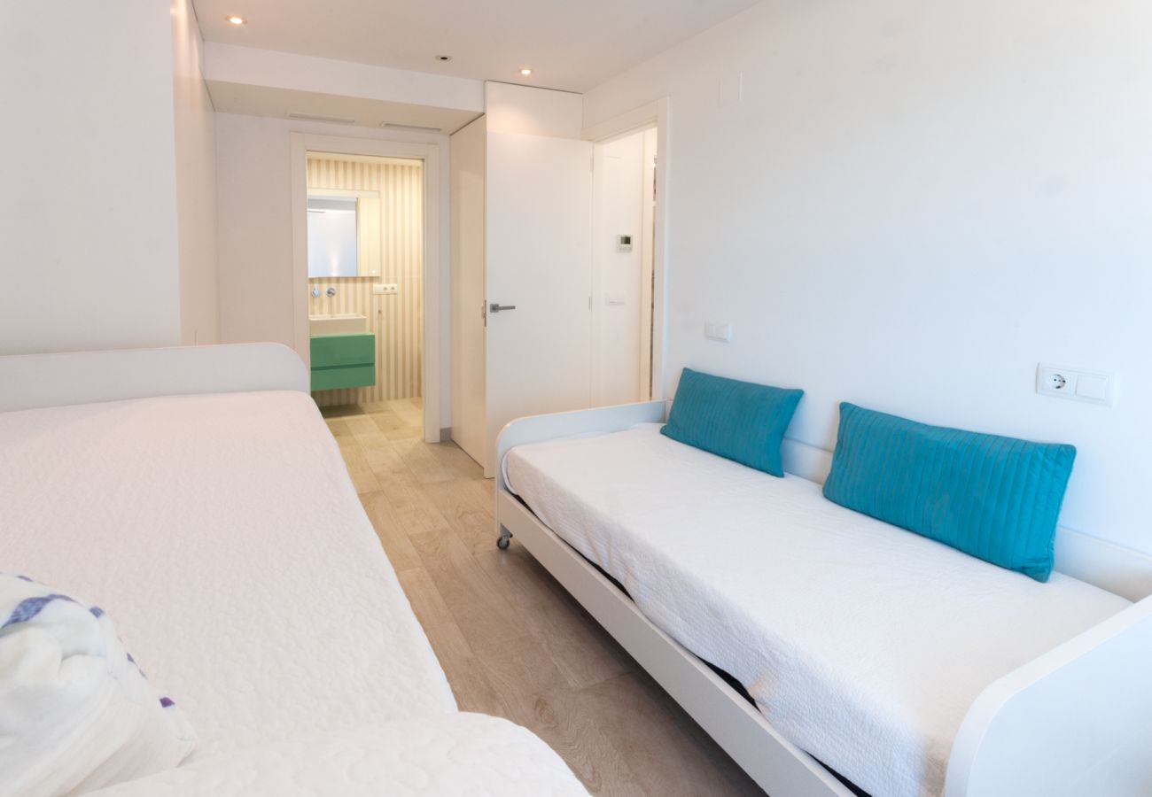 Appartamento a Playa de Gandía - Elegante appartamento familiare con 2 camere da letto, piscina e vista mare - AFFITTO SOLO PER FAMIGLIE