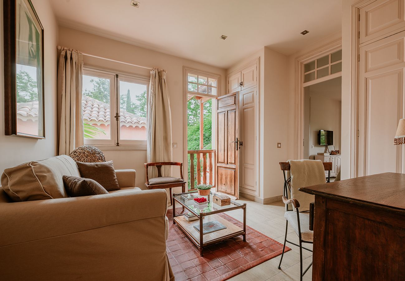 Casa rurale a Tacoronte - HomeForGuest Rural House El Laurel with terrace and large gardens