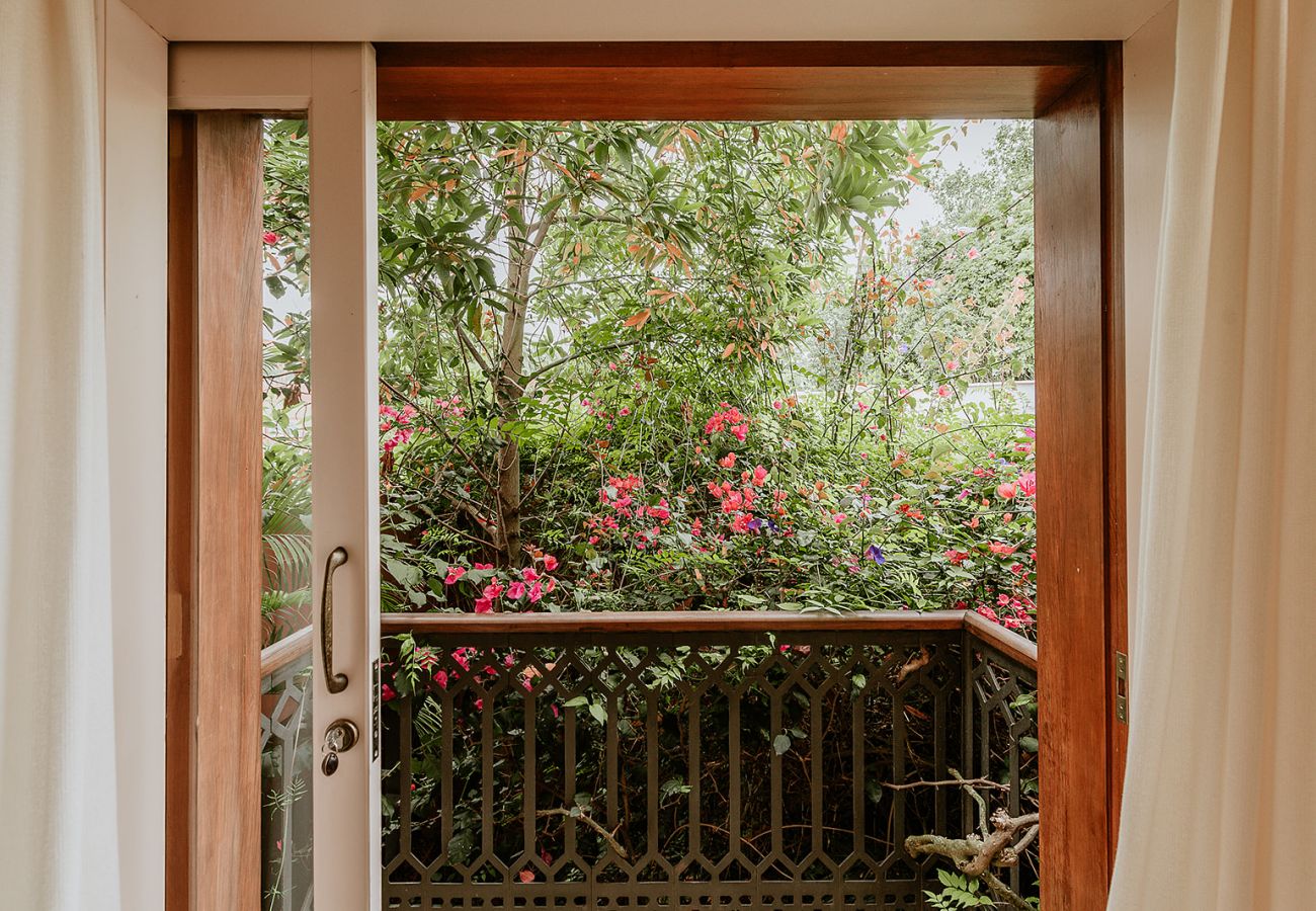 Casa rurale a Tacoronte - HomeForGuest Rural House El Laurel with terrace and large gardens