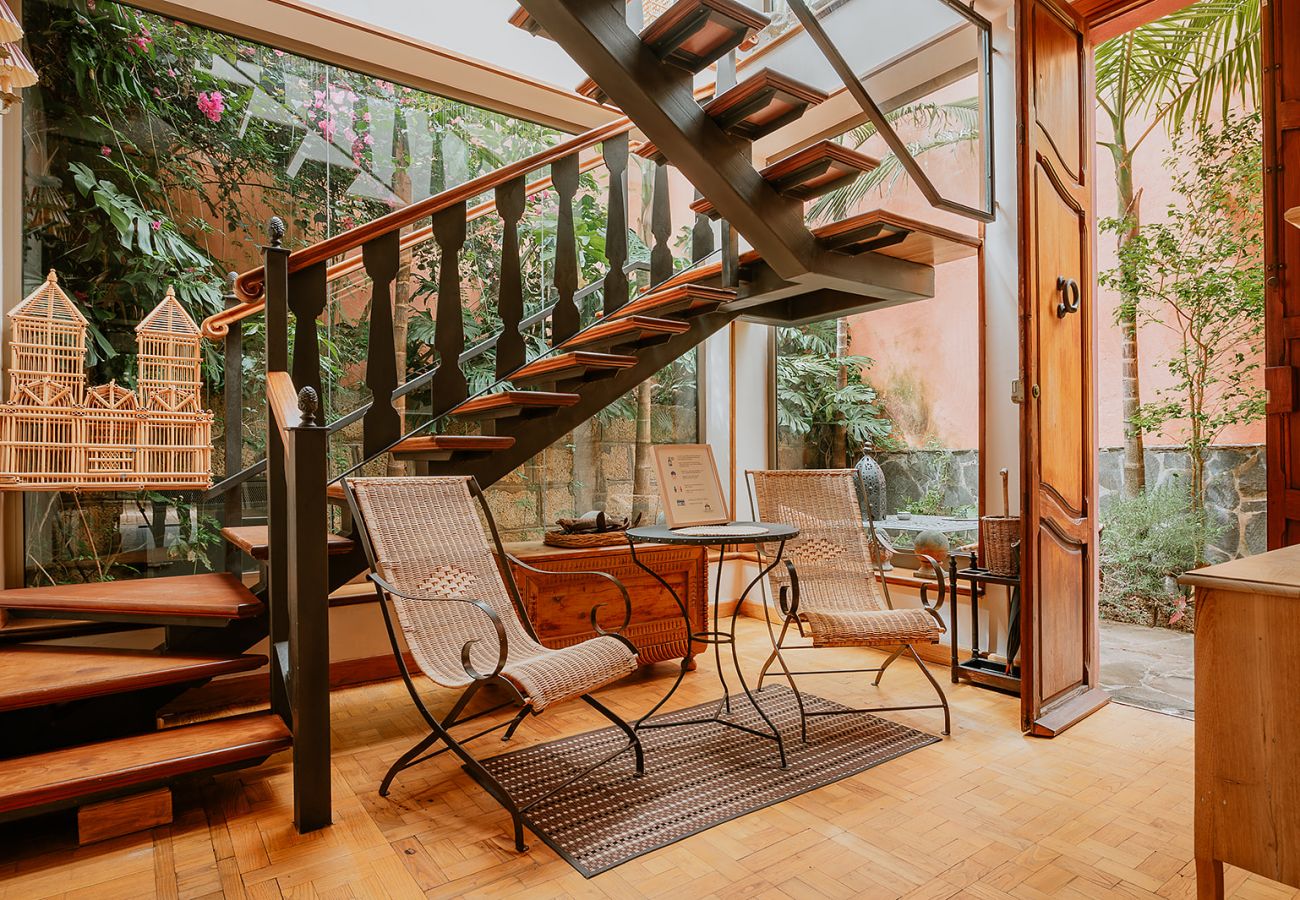 Casa rurale a Tacoronte - HomeForGuest Rural House El Laurel with terrace and large gardens