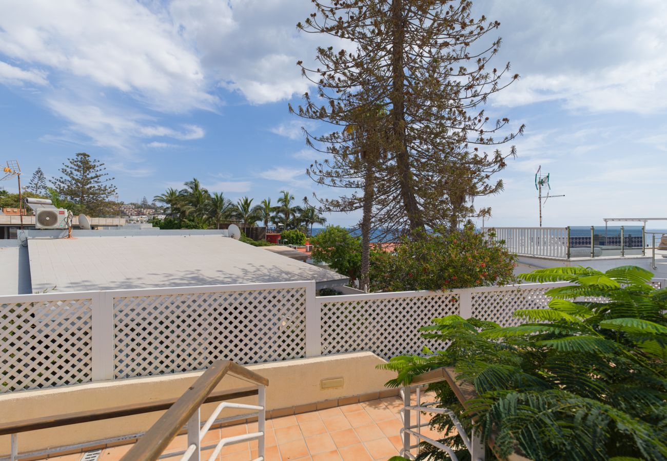 Appartamento a San Bartolomé de Tirajana - HomeForGuest Appartamento moderno a San Agustin a 2 minuti dalla spiaggia