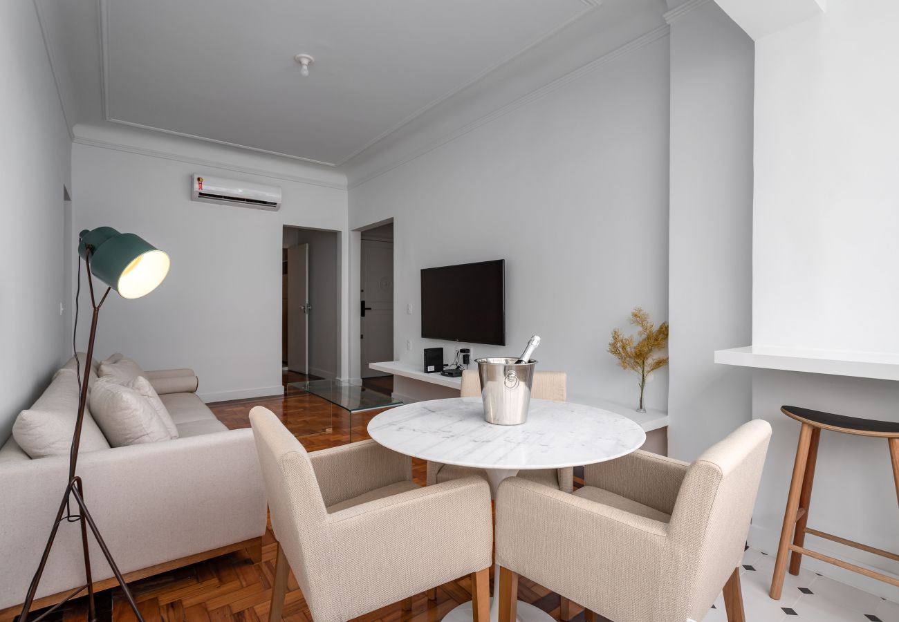 Appartamento a Rio de Janeiro - Vista para praia de Copacabana | RD1003 Z4