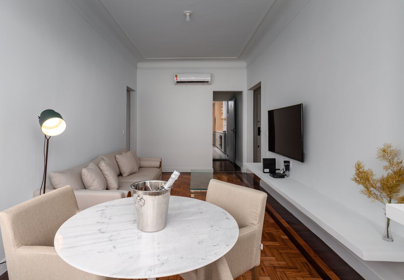 Appartamento a Rio de Janeiro - Vista para praia de Copacabana | RD1003 Z4