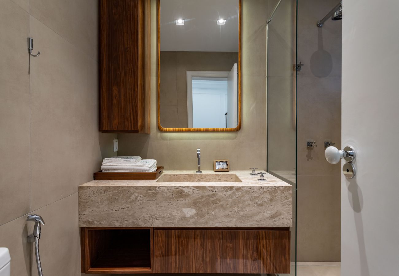 Appartamento a Rio de Janeiro - Vista para praia de Copacabana | RD1003 Z4