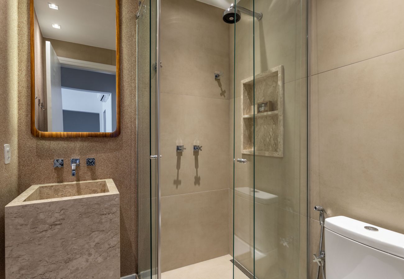 Appartamento a Rio de Janeiro - Vista para praia de Copacabana | RD1003 Z4