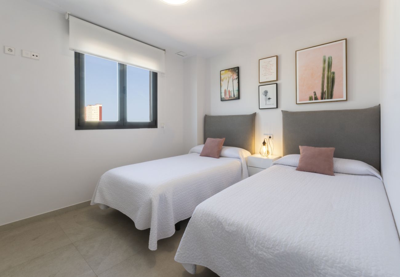 Appartamento a Playa de Gandía - Apartamento a estrenar a escasos metros del Mar-ALQUILER SOLO FAMILIAS