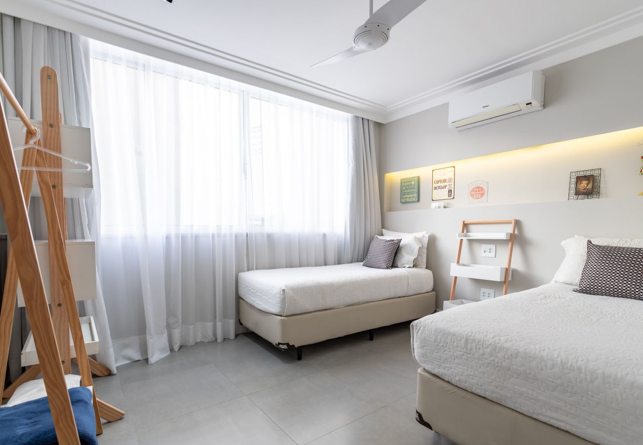 Appartamento a Rio de Janeiro - Moderno em Ipanema | Ótimo para famílias | RE406 Z2