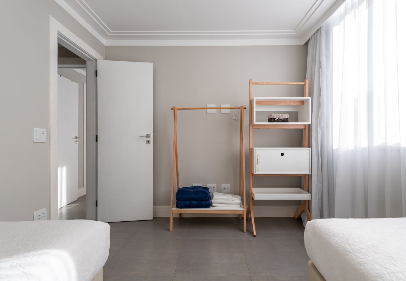 Appartamento a Rio de Janeiro - Moderno em Ipanema | Ótimo para famílias | RE406 Z2