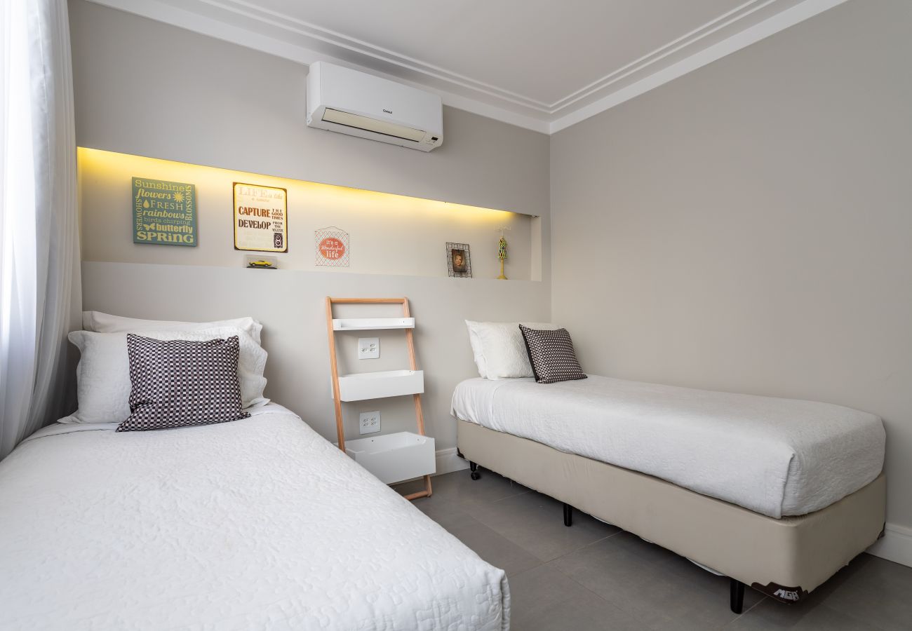 Appartamento a Rio de Janeiro - Moderno em Ipanema | Ótimo para famílias | RE406 Z2