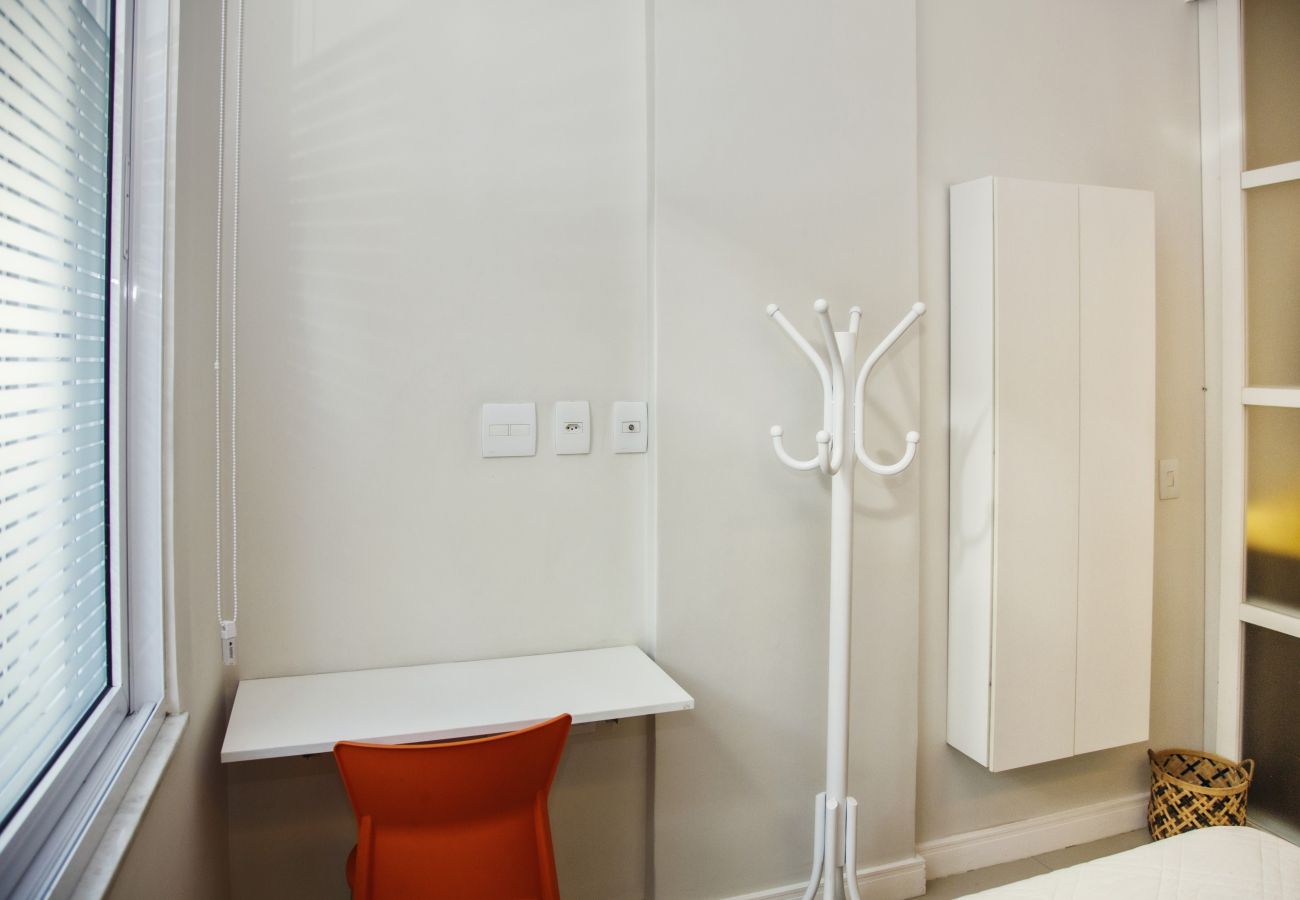 Appartamento a Rio de Janeiro - Adorável em Copacabana |Próximo a praia| MVC205 