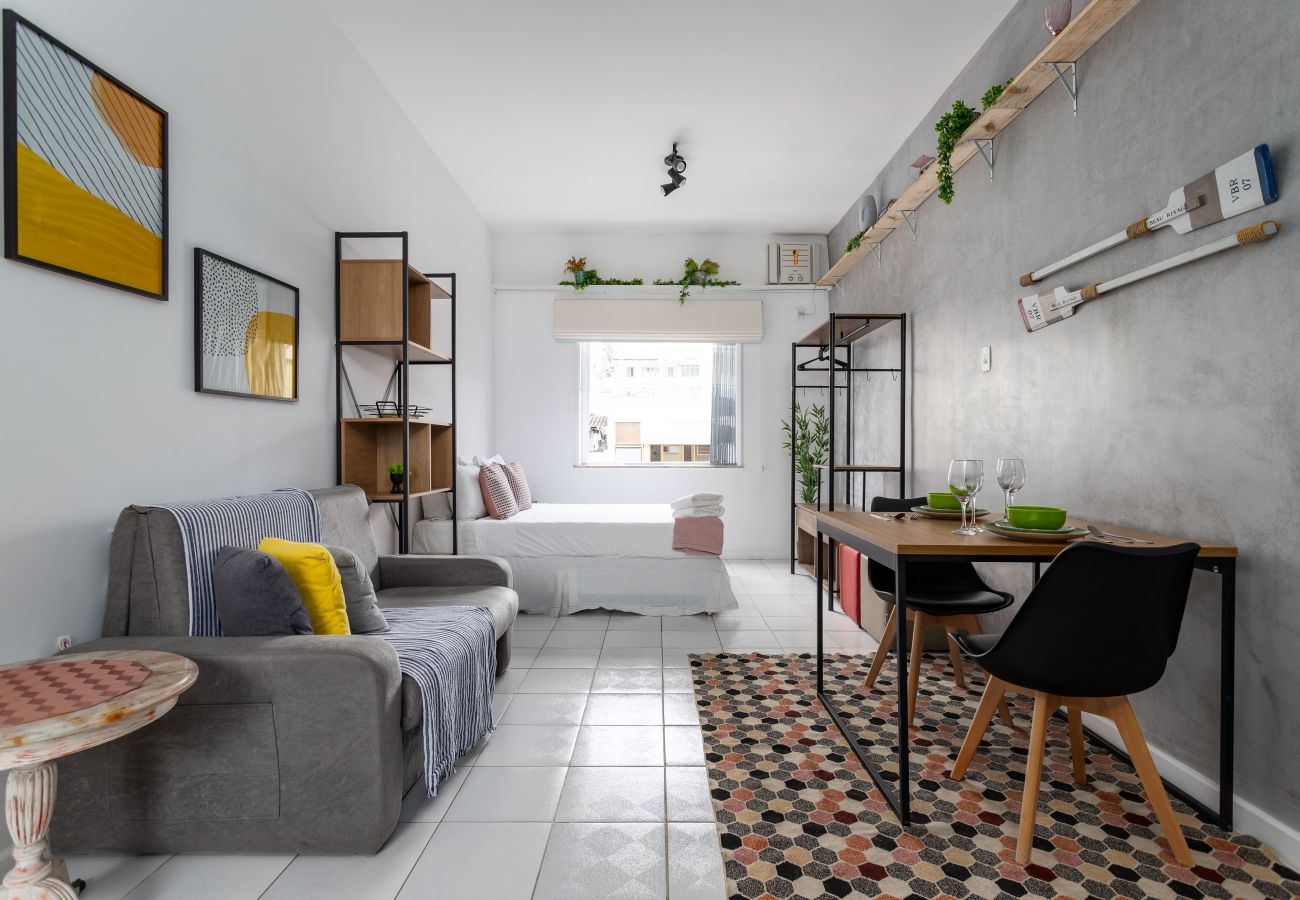 Appartamento a Rio de Janeiro - 6 minutos da praia de Ipanema e próximo do metrô | J804