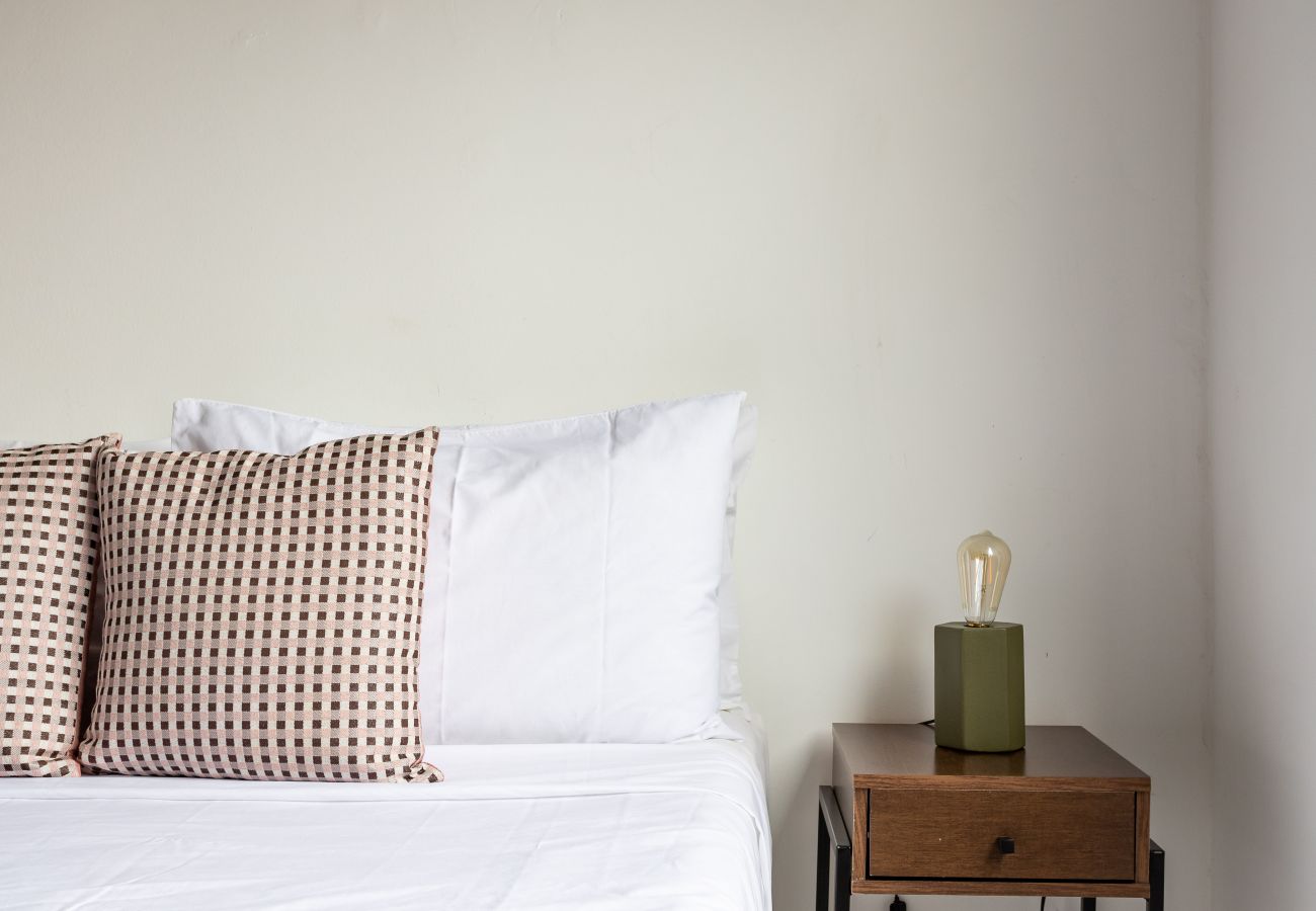 Appartamento a Rio de Janeiro - 6 minutos da praia de Ipanema e próximo do metrô | J804