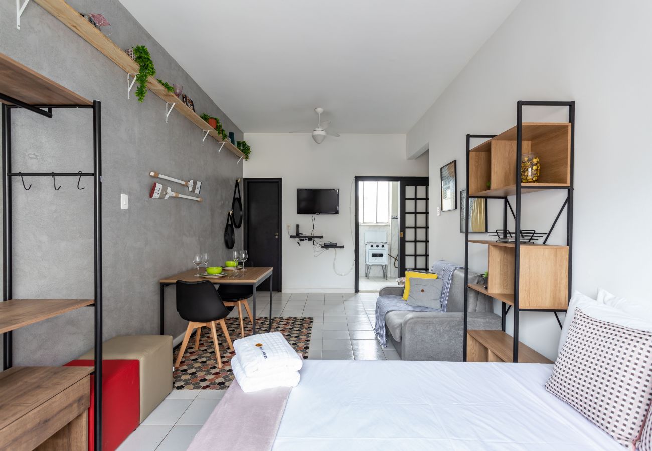 Appartamento a Rio de Janeiro - 6 minutos da praia de Ipanema e próximo do metrô | J804