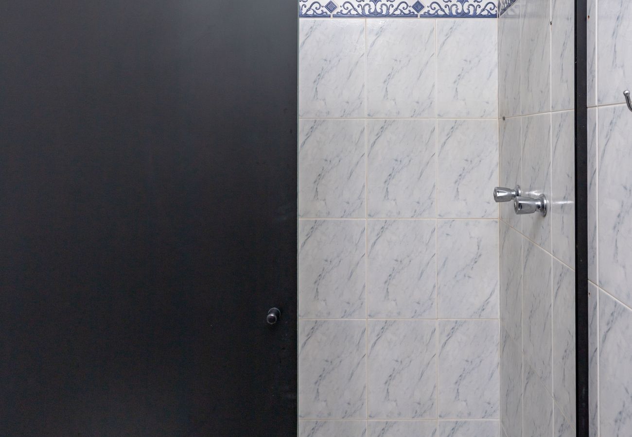 Appartamento a Rio de Janeiro - 6 minutos da praia de Ipanema e próximo do metrô | J804