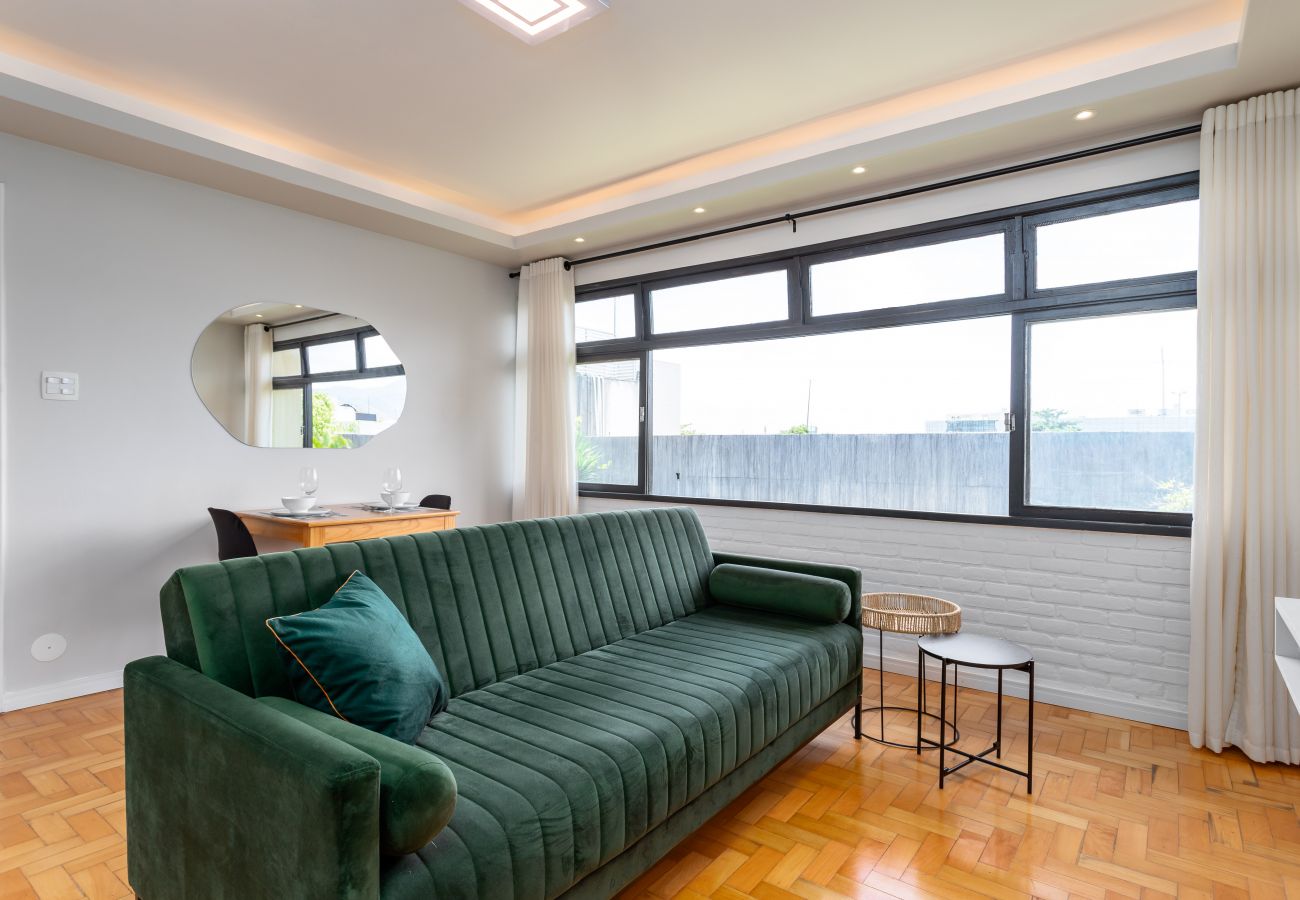 Appartamento a Rio de Janeiro - 2 km da Praia da Alvorada, próximo ao Barra Shopping | AM203