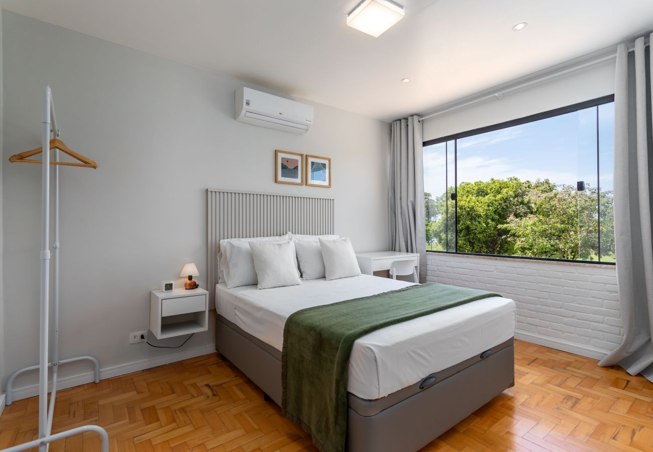 Appartamento a Rio de Janeiro - 2 km da Praia da Alvorada, próximo ao Barra Shopping | AM203