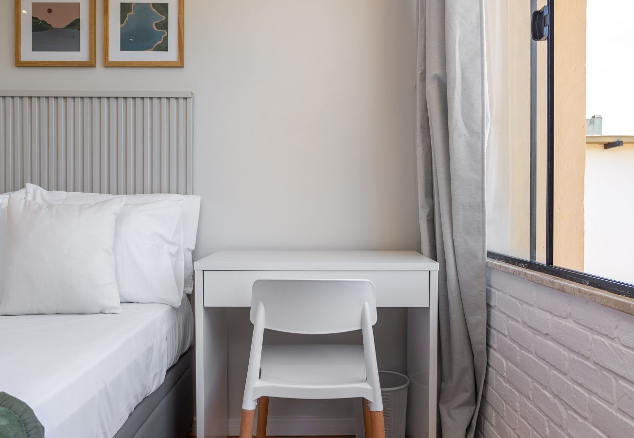 Appartamento a Rio de Janeiro - 2 km da Praia da Alvorada, próximo ao Barra Shopping | AM203