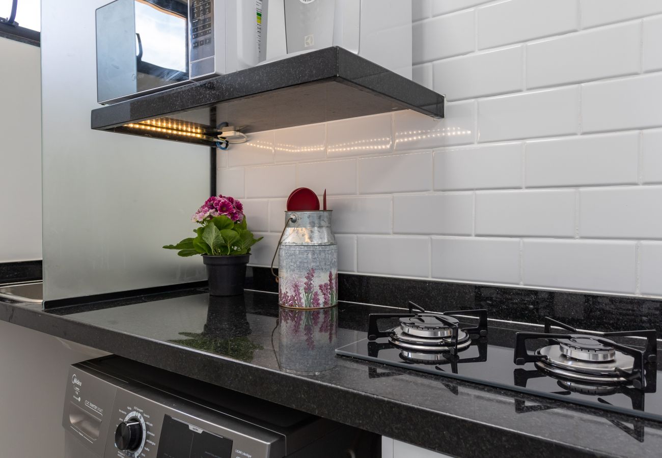 Appartamento a Rio de Janeiro - 2 km da Praia da Alvorada, próximo ao Barra Shopping | AM203