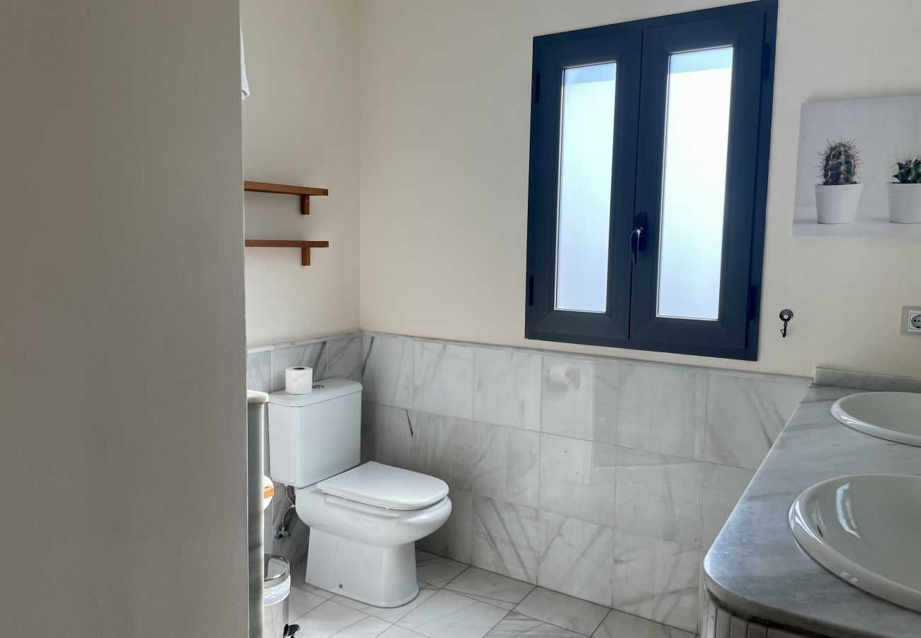 Villa a San Bartolomé de Tirajana - HomeForGuest Villa con piscina privata e vista sul campo da golf