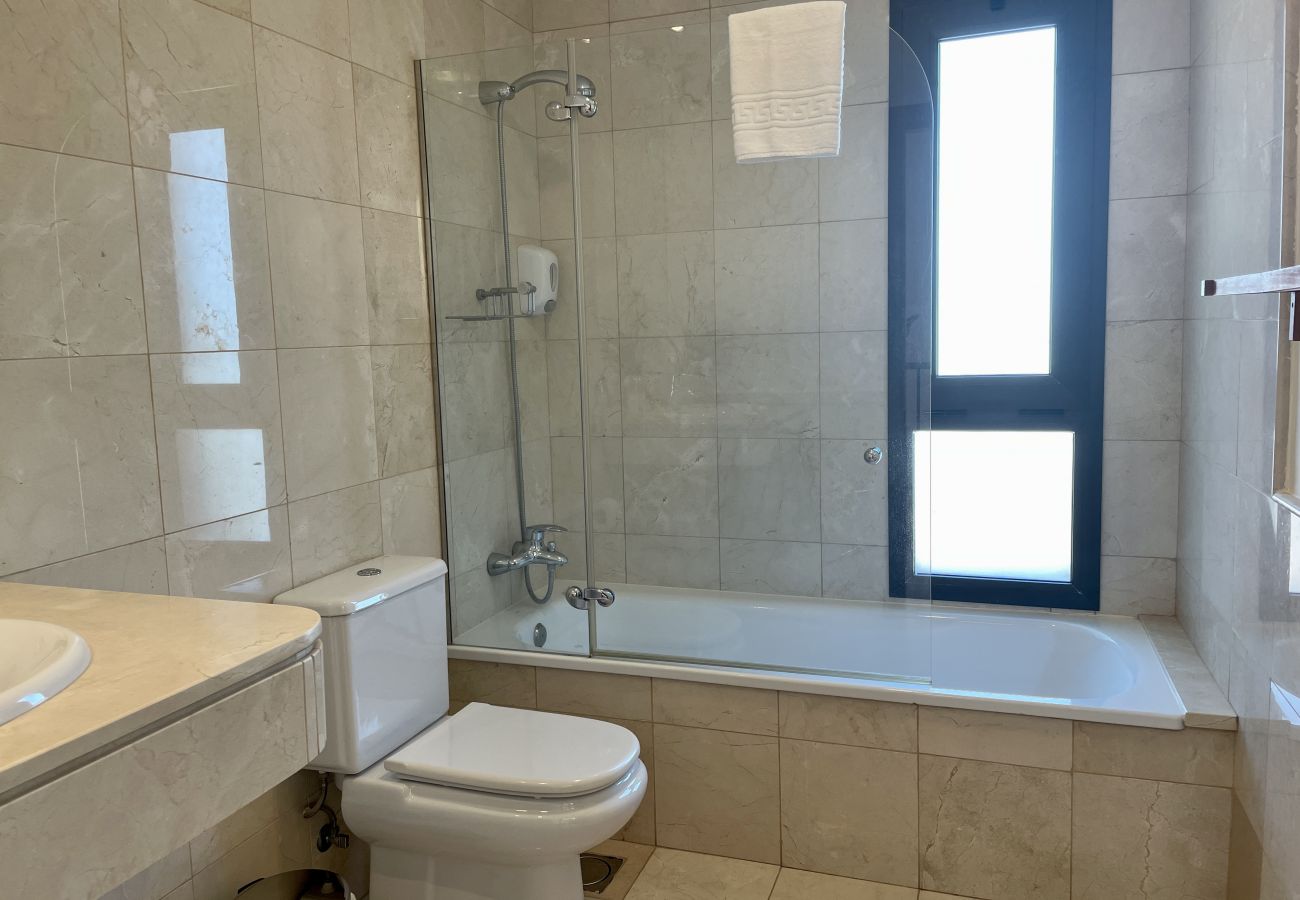 Villa a San Bartolomé de Tirajana - HomeForGuest Villa con piscina privata e vista sul campo da golf