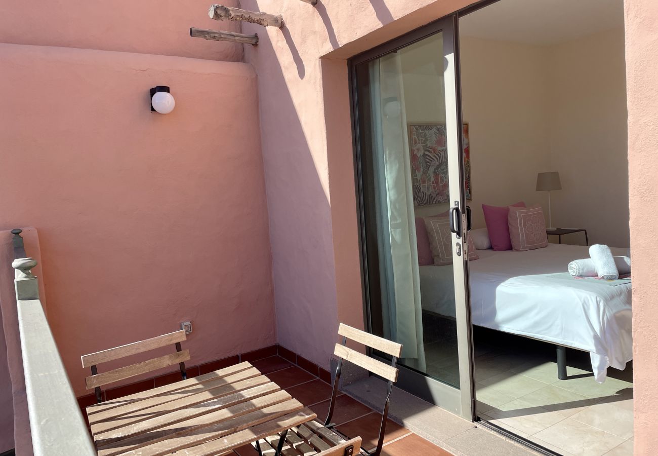 Villa a San Bartolomé de Tirajana - HomeForGuest Villa con piscina privata e vista sul campo da golf