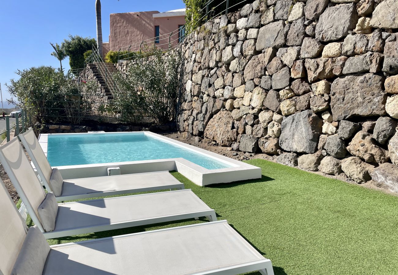 Villa a San Bartolomé de Tirajana - HomeForGuest Villa con piscina privata e vista sul campo da golf