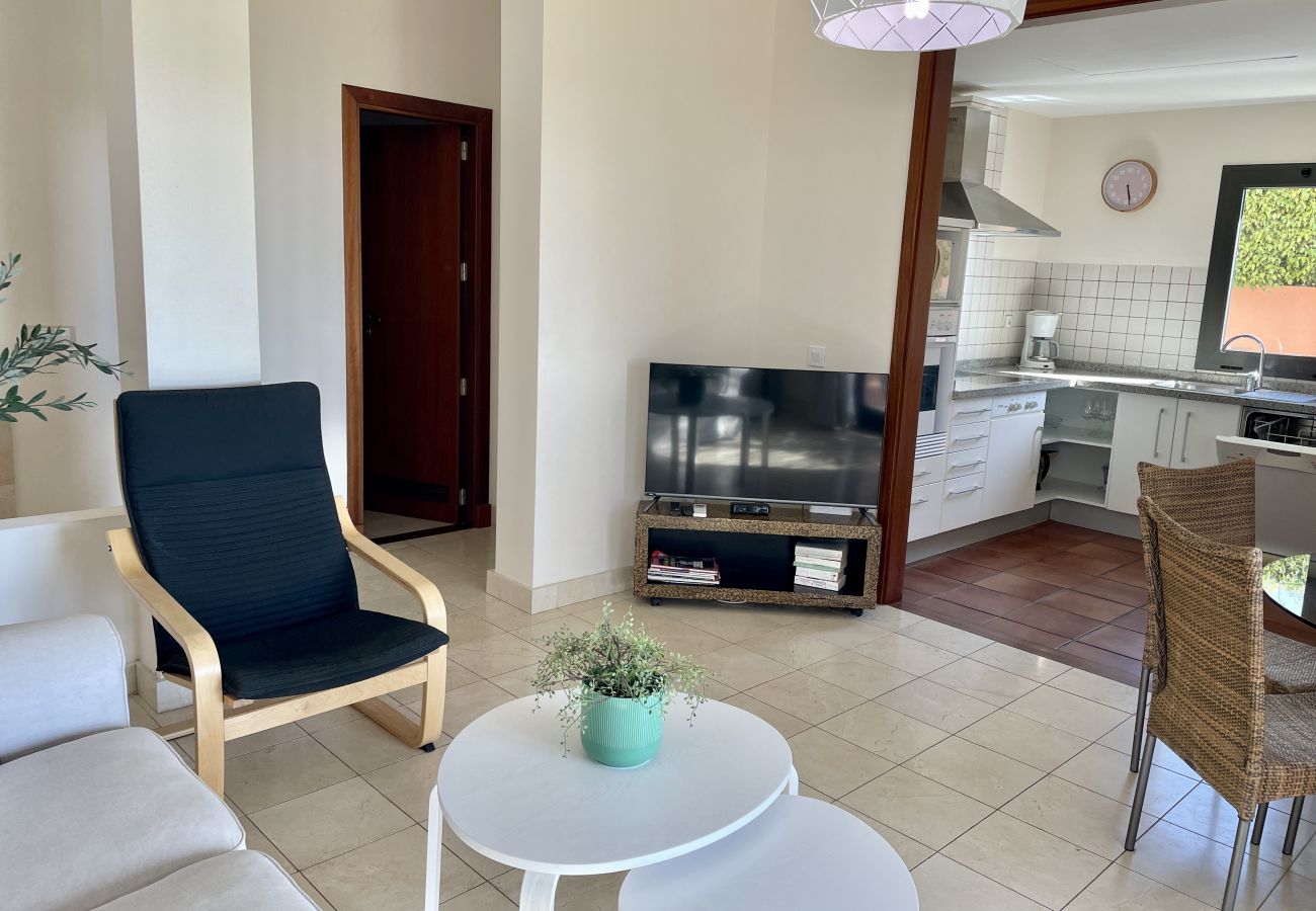 Villa a San Bartolomé de Tirajana - HomeForGuest Villa a Salobre Golf 5 con piscina privata e vista sul campo da golf