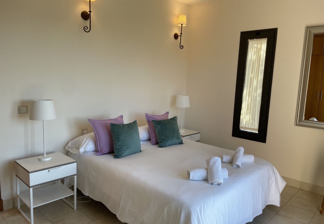 Villa a San Bartolomé de Tirajana - HomeForGuest Villa a Salobre Golf con vista spettacolare sul mare e sulle montagne