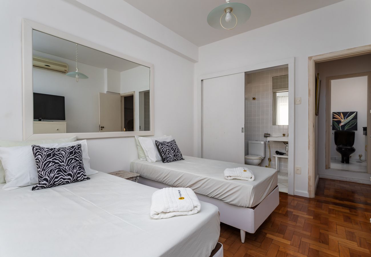 Appartamento a Rio de Janeiro - 2 minutos da praia de Copacabana | A801