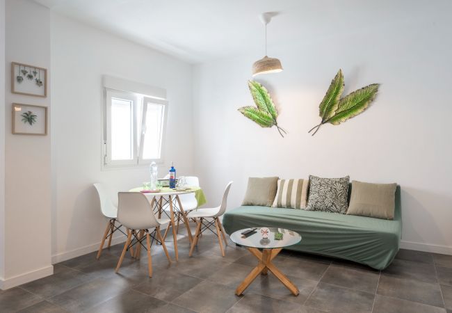  a Santa Cruz de Tenerife - Jardín: cómodo y luminoso apartamento - La Salud