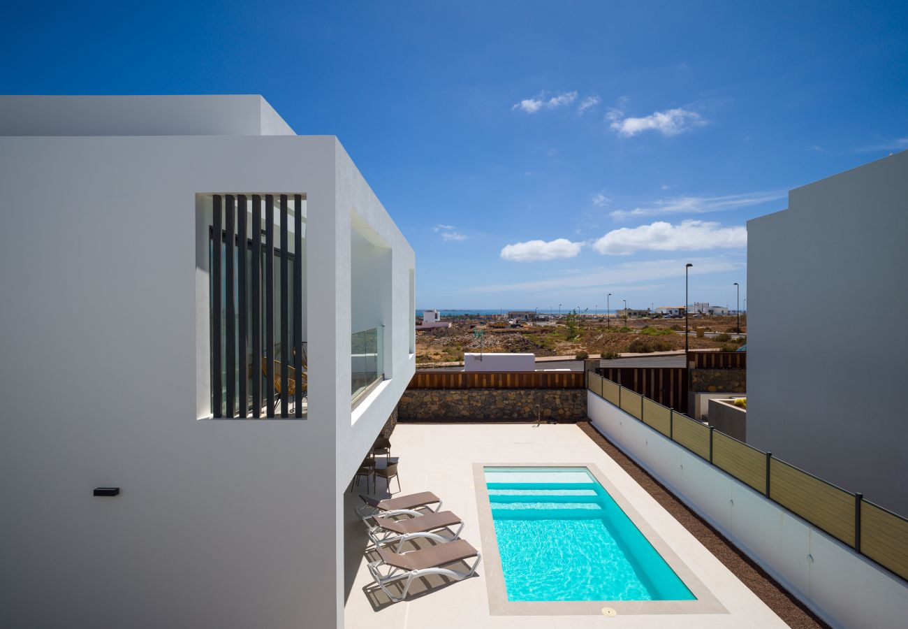 Villa a Corralejo -  Villa Deluxe Las Calderas 01 with private pool