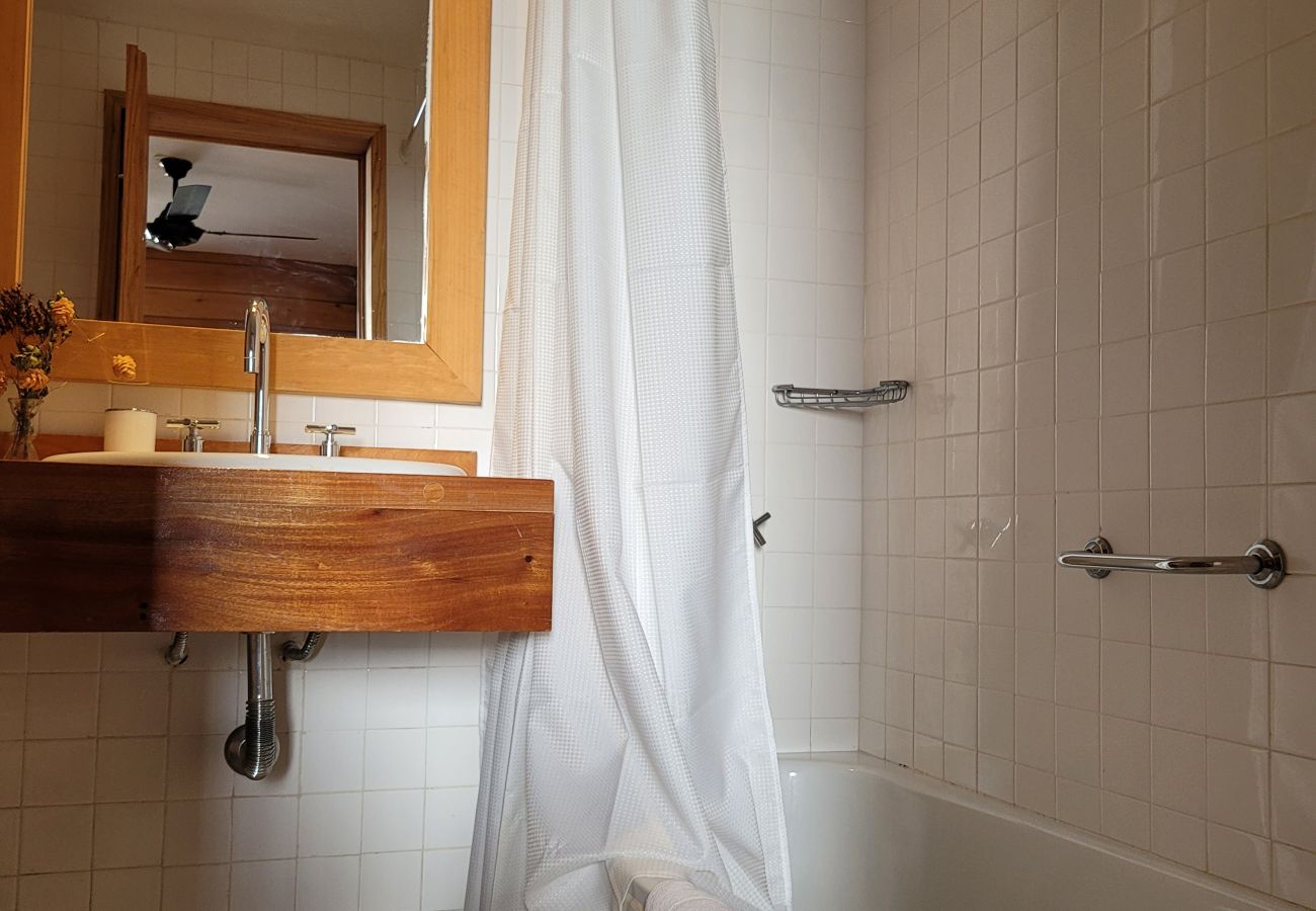 Casa a San Carlos de Bariloche - CÁLIDA CASA CON DECK PANORÁMICO Y COSTA DE LAGO