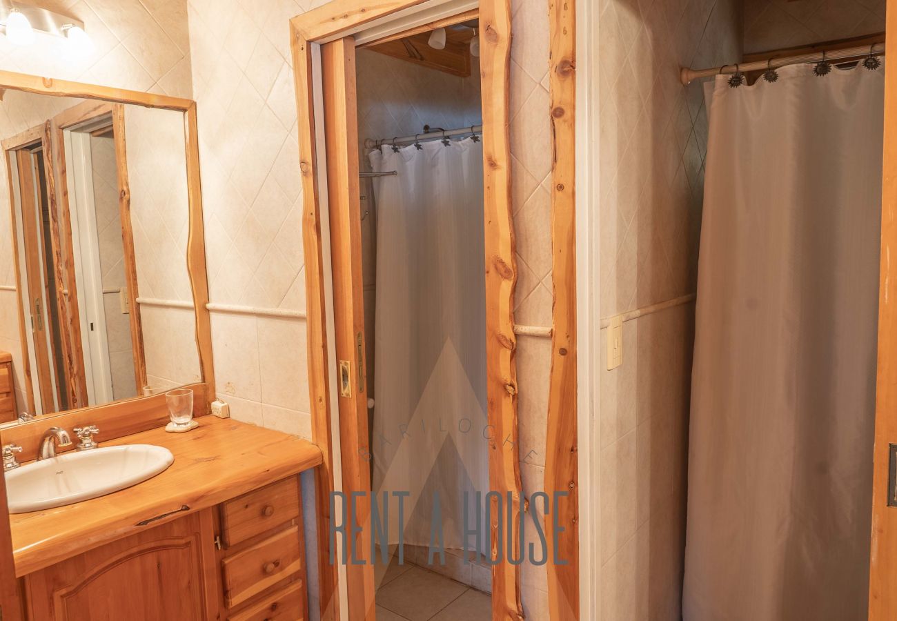 Casa a San Carlos de Bariloche - PENI01C