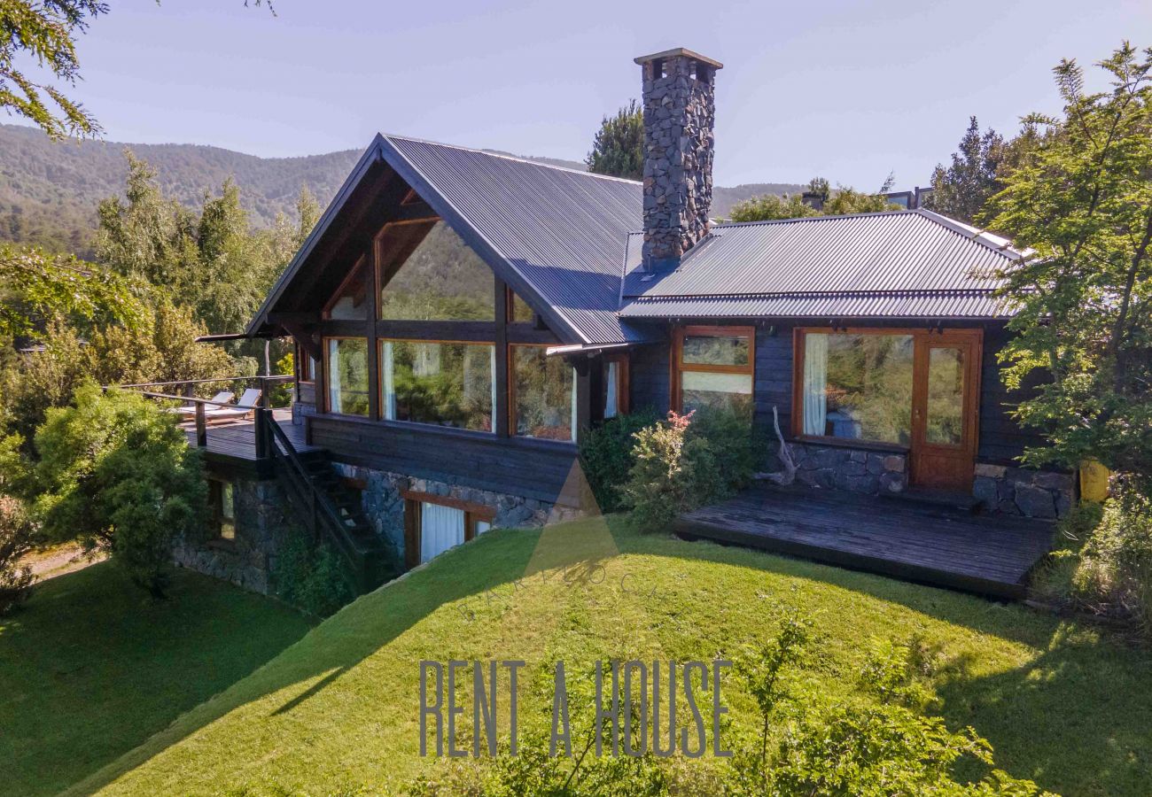 Casa a San Carlos de Bariloche - CALIDA CASA EN ARELAUQUEN CON ESPECTACULAR VISTA AL CATEDRAL Y AL LAGO 