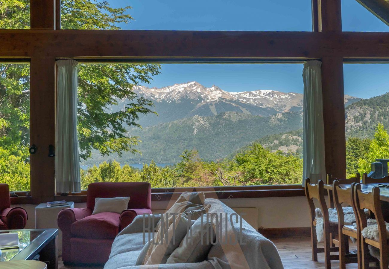 Casa a San Carlos de Bariloche - CALIDA CASA EN ARELAUQUEN CON ESPECTACULAR VISTA AL CATEDRAL Y AL LAGO 