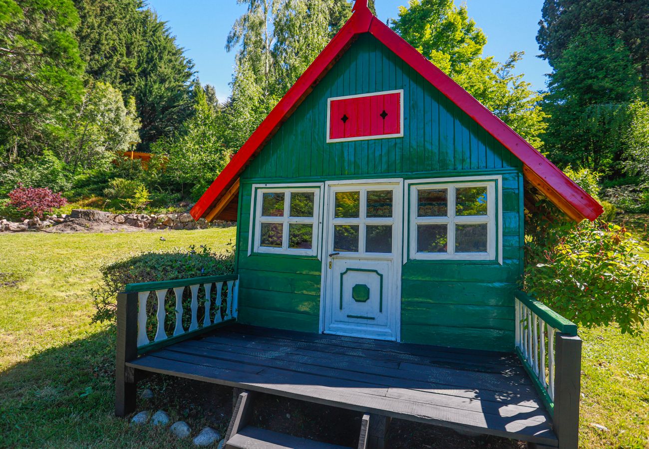 Casa a San Carlos de Bariloche - HUAPI08C Lindísima casa de una planta con costa sobre el Lago Nahuel Huapi