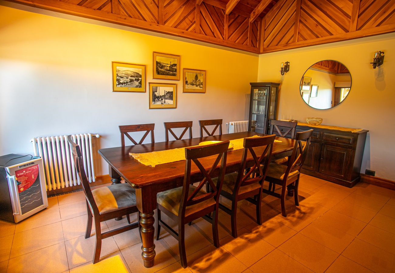 Casa a San Carlos de Bariloche - HUAPI08C Lindísima casa de una planta con costa sobre el Lago Nahuel Huapi