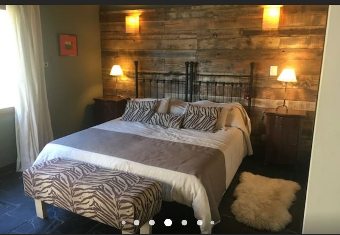 Casa a San Carlos de Bariloche - VENAH10C CÁLIDA Y CÓMODA CASA EN BARRIO CERRADO CON COSTA DE LAGO